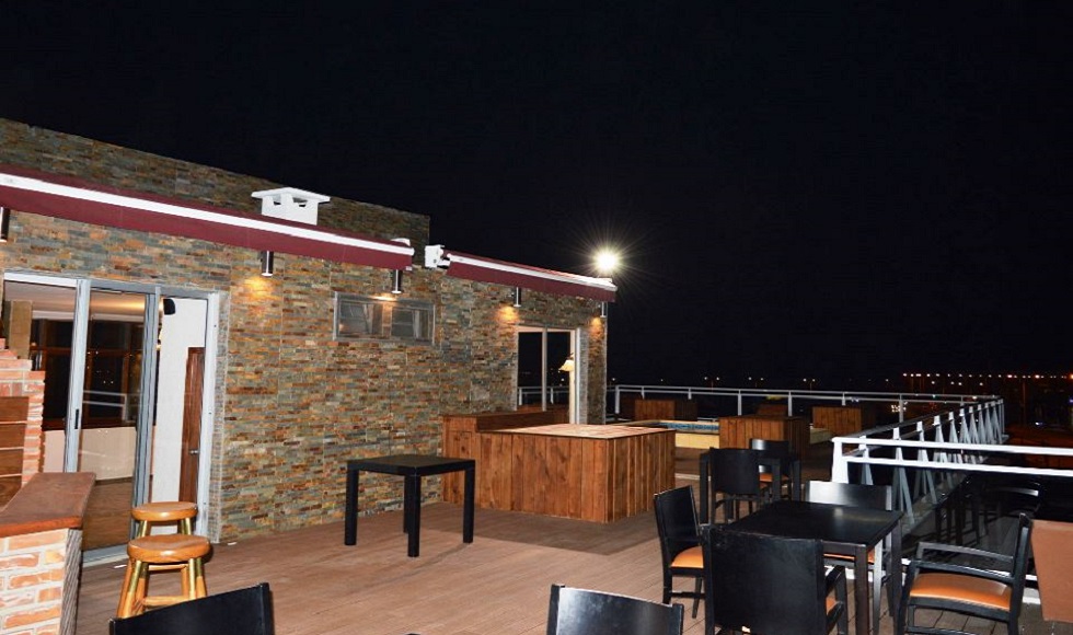 Qué mejor regalo en Navidad que una estadía para dos en un hotel cerca de la playa a pasos de Montevideo
